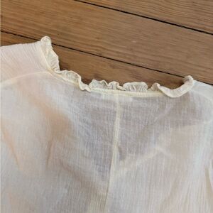Neuflora Cream Ruffled Blouse